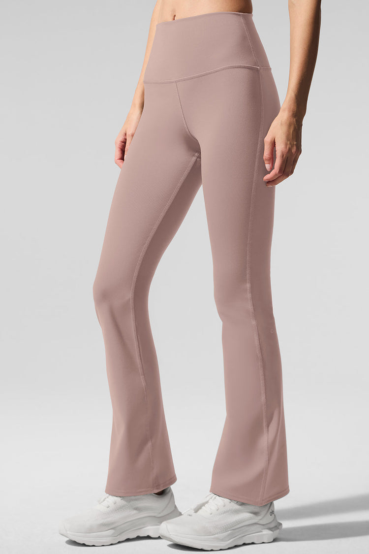 Leggings de tiro alto con corte acampanado 7/8 con diseño aerógrafo - Taupe
